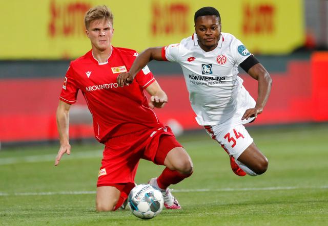 不仅网球场 不仅网球场