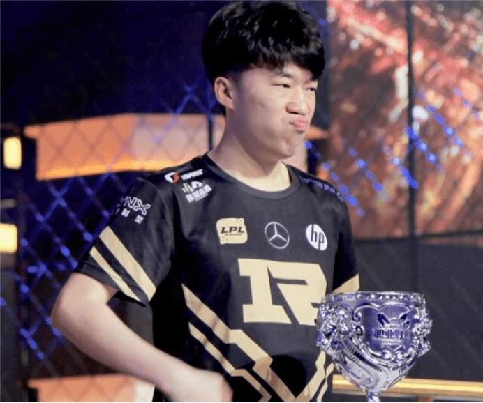 过引援与战 过引援与战